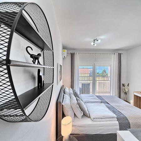 Modern Apartments With Sea View 150 Meters To Beach Каштела Экстерьер фото