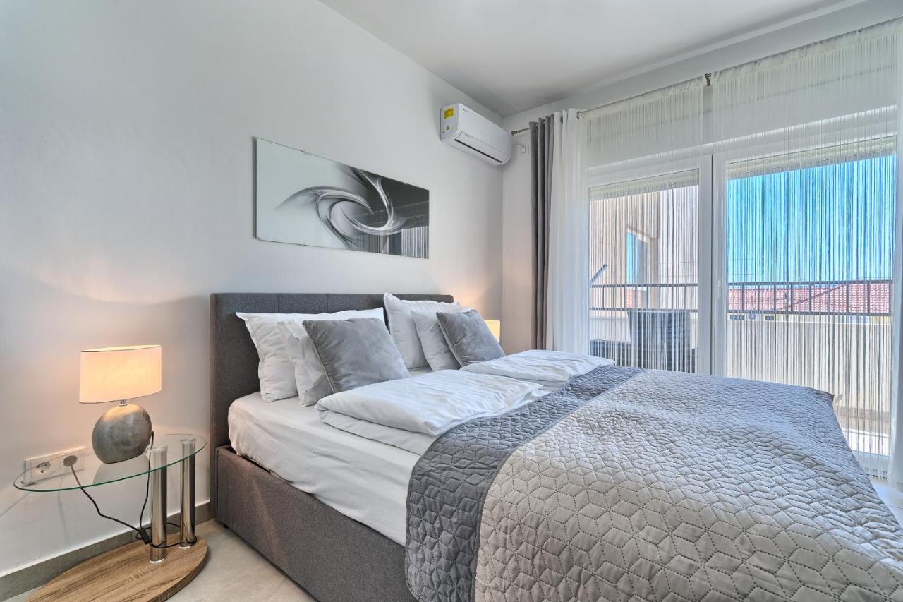 Modern Apartments With Sea View 150 Meters To Beach Каштела Экстерьер фото