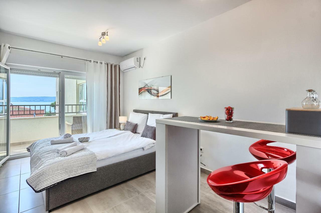 Modern Apartments With Sea View 150 Meters To Beach Каштела Экстерьер фото