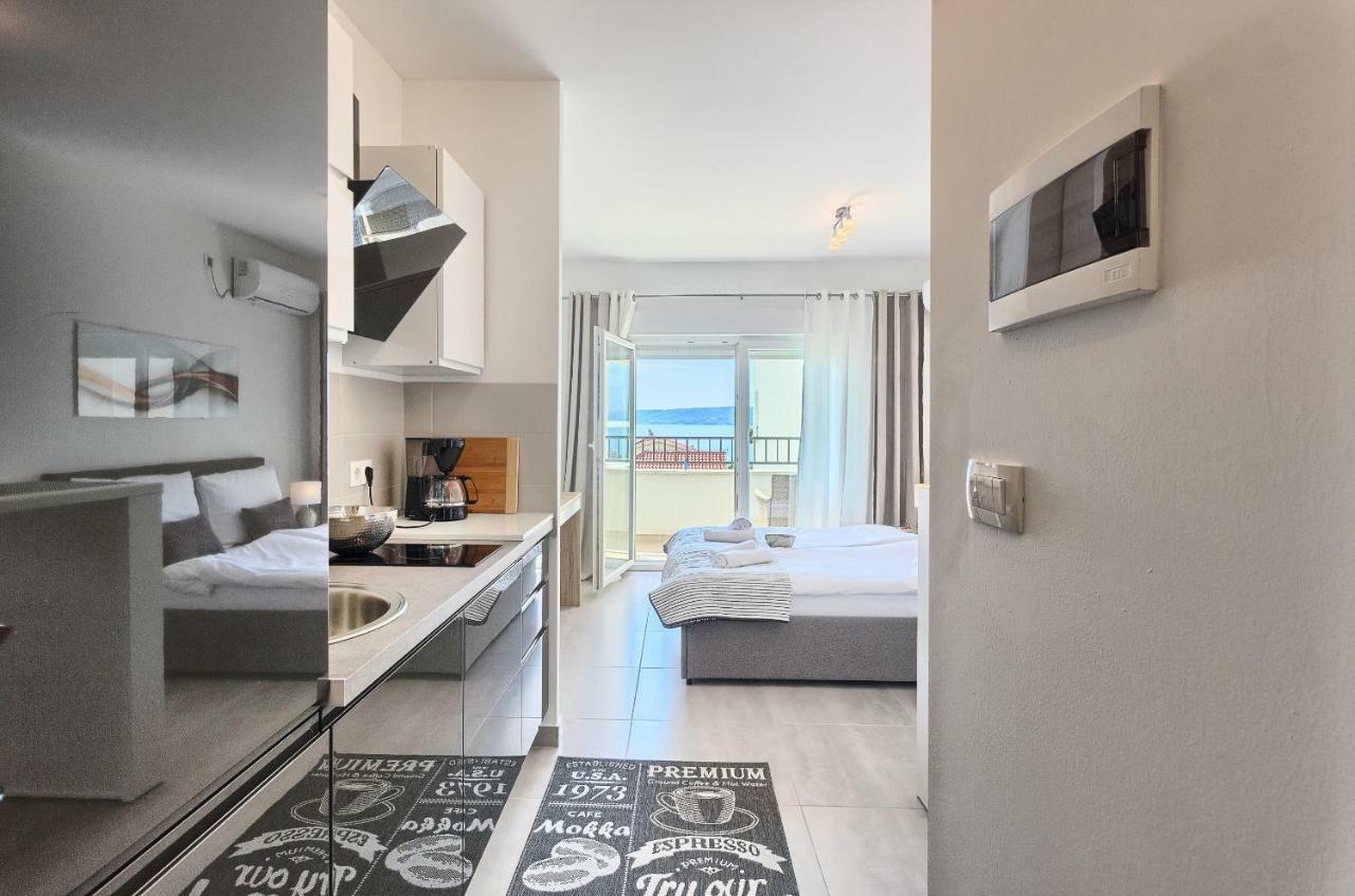 Modern Apartments With Sea View 150 Meters To Beach Каштела Экстерьер фото