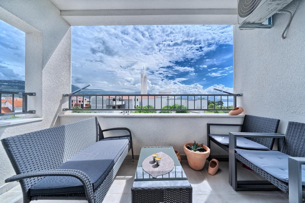Modern Apartments With Sea View 150 Meters To Beach Каштела Экстерьер фото